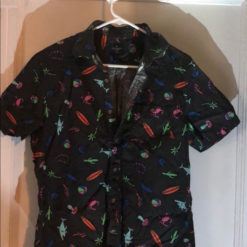 American Eagle button up short sleeve shirt